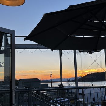 Narrows Brewing Company - Sunset from patio - Breweries Near Me - Tacoma, Washington Narrows Brewing Company - Sunset from patio - Breweries Near Me - Tacoma, Washington