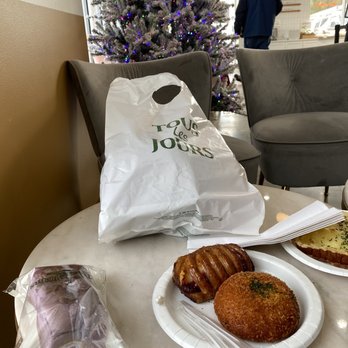 Tous Les Jours - Tarp cream bread, kimchi bake, berry danish - Bakeries Near Me - Troy, Michigan