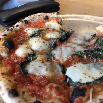 DryHop Brewers - Margherita Pizza - Breweries Near Me - Chicago, Illinois DryHop Brewers - Margherita Pizza - Breweries Near Me - Chicago, Illinois