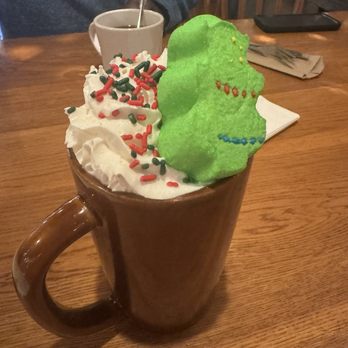 Cracker Barrel Old Country Store - Christmasy hot chocolate - American Near Me - Virginia Beach, Virginia Cracker Barrel Old Country Store - Christmasy hot chocolate - American Near Me - Virginia Beach, Virginia