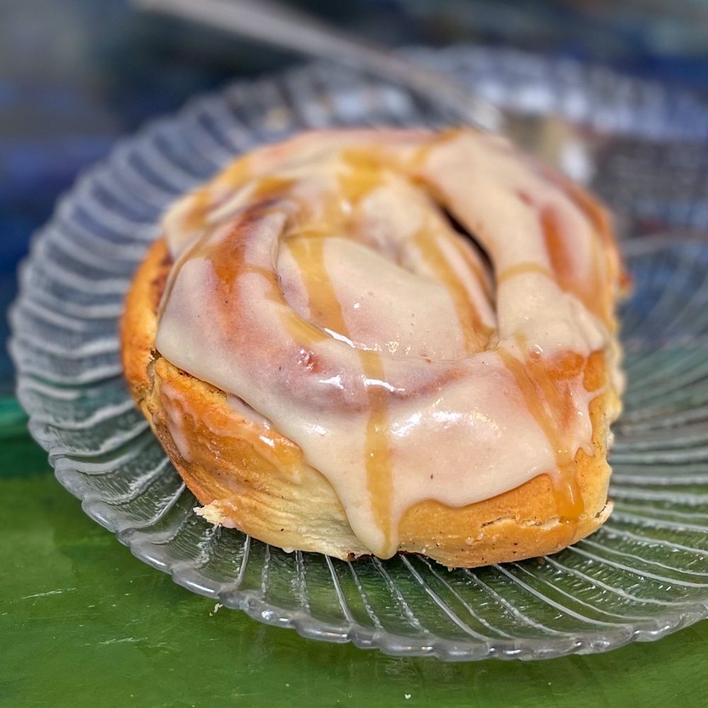 Olde World Bakery and Cafe Logo