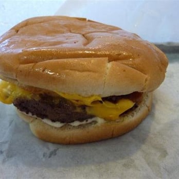 Giant Hamburgers - Cheeseburger (bacon & mayo) - Burgers Near Me - Mesa, Arizona Giant Hamburgers - Cheeseburger (bacon & mayo) - Burgers Near Me - Mesa, Arizona