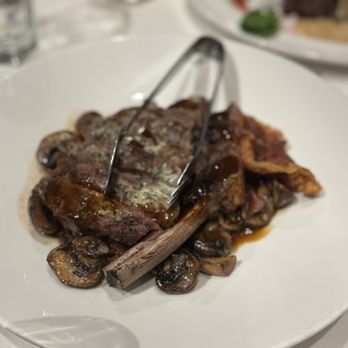 The Capital Grille - Steakhouses Near Me - Las Vegas, Nevada The Capital Grille - Steakhouses Near Me - Las Vegas, Nevada