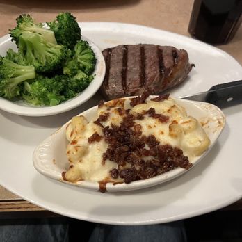 99 Restaurants - Sirloin steak and bacon Mac n cheese - Pubs Near Me - Charlestown, Massachusetts