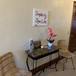 Simplicity Spa Life - Hallway entrance to (305-306 suites)