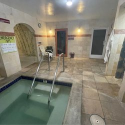 New Valley Day Spa - Men's Sauna, Steam Room, Hot Tub, Showers