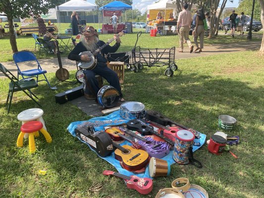 Birdhouse Farmers Market by null