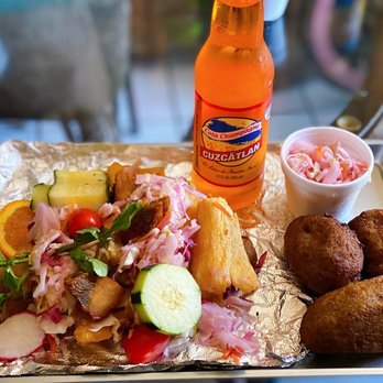 Mi Bandera - Fried Yucca with Chicharron & Pastellitos - Salvadoran Near Me - Los Angeles, California