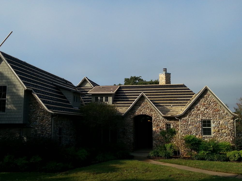 Slide of Brothers Roofing