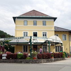 Cafe Flora