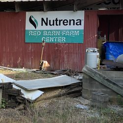 Red Barn Farm & Garden Center