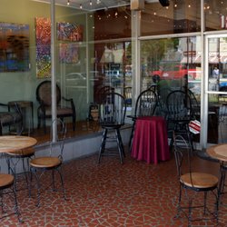 Wine Maestro - Outside Patio on W. Broad