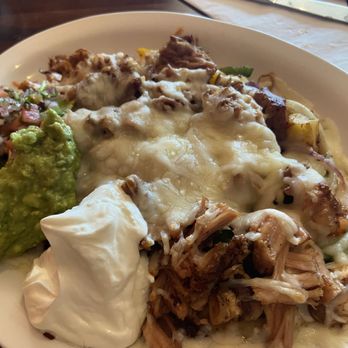 Carnaval Mexican Grill - Alambre w carnitas - Desserts Near Me - Redmond, Oregon