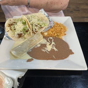 Mexico Viejo Bar and Grill - Combinations - 2 beef soft taco and beef enchilada covered in cheese sauce - Mexican Near Me - Bartlesville, Oklahoma Mexico Viejo Bar and Grill - Combinations - 2 beef soft taco and beef enchilada covered in cheese sauce - Mexican Near Me - Bartlesville, Oklahoma