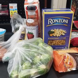 Price Chopper - Finishing touches to Thanksgiving shopping