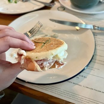 Monteverde - Burrata e Ham - Italian Near Me - Chicago, Illinois