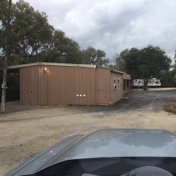 Landa RV & Campgrounds - Showers - Campgrounds Near Me - New Braunfels, Texas