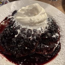 Lemon blueberry pancakes awwwweesome Lemon blueberry pancakes awwwweesome