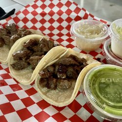 Komal Latin Kitchen & Bar - Tres street Tacos