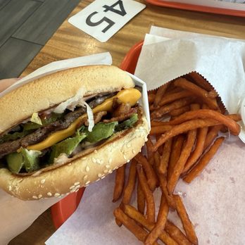 Legacy Burgers - Bacon avocado cheeseburger Sweet Potato Fries - Burgers Near Me - Los Angeles, California Legacy Burgers - Bacon avocado cheeseburger Sweet Potato Fries - Burgers Near Me - Los Angeles, California