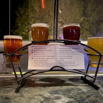 Idyllwild Brewpub - Beer Flight - Brewpubs Near Me - Idyllwild, California
