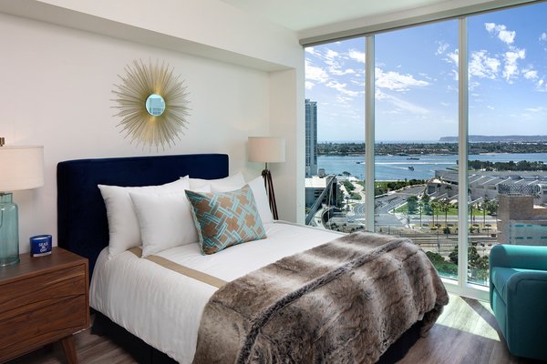 Park 12 - The Collection by null