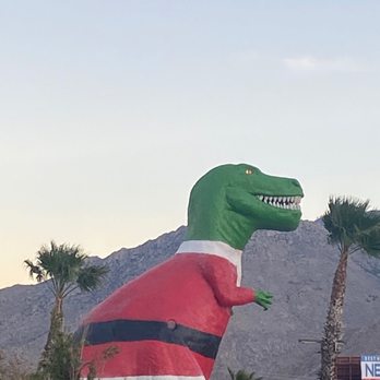 Cabazon Dinosaurs - Museums Near Me - Cabazon, California