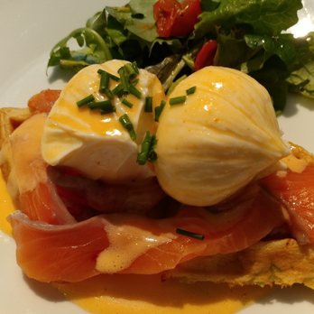 Peck 47 - Drunken Sailor - smoked salmon, poached eggs and hollandaise on a waffle. OMG - Breakfast & Brunch Near Me - Brussels, BRU Peck 47 - Drunken Sailor - smoked salmon, poached eggs and hollandaise on a waffle. OMG - Breakfast & Brunch Near Me - Brussels, BRU