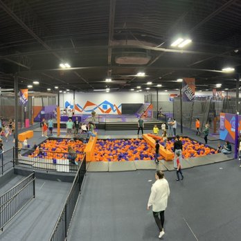 Altitude Trampoline Park - Trampoline Parks Near Me - Bayamón, Puerto Rico