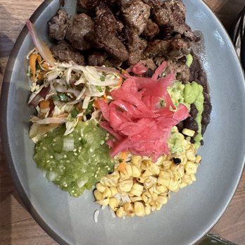 Puesto Concord - Bowl with filet mignon - Mexican Near Me - Concord, California
