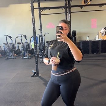 Pura Vida Transformation Center - Circuit Training Gyms Near Me - Fairfield, California