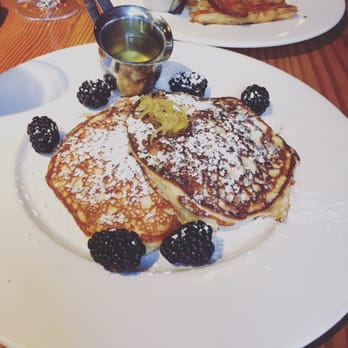 Beatrix - Lemon Pancakes - New American Near Me - Chicago, Illinois