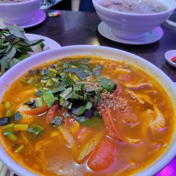 Pho Binh Minh - Tom yum vermicelli with chicken - Vietnamese Near Me - Hamilton, Ontario