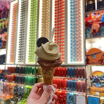 Venchi - Gelato Near Me - Santa Clara, California