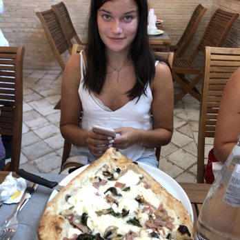 Tarumbò - Pizza Near Me - Fiumicino, RM Tarumbò - Pizza Near Me - Fiumicino, RM
