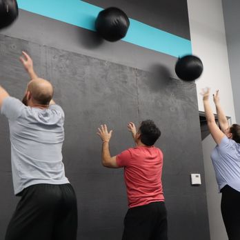CrossFit Iliad - Gyms Near Me - Beaverton, Oregon