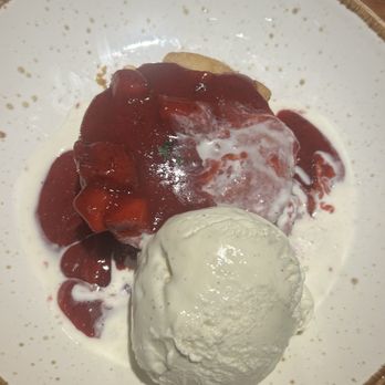 Lazy Dog Restaurant & Bar - Butter Cake - New American Near Me - Irvine, California Lazy Dog Restaurant & Bar - Butter Cake - New American Near Me - Irvine, California