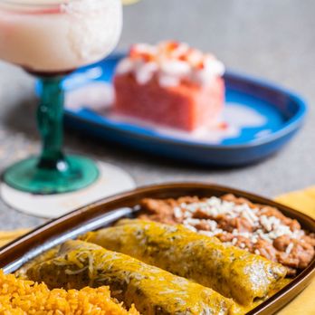 Escondido Tex Mex Patio - a plate of mexican food and a drink - Tex-Mex Near Me - Dallas, Texas Escondido Tex Mex Patio - a plate of mexican food and a drink - Tex-Mex Near Me - Dallas, Texas