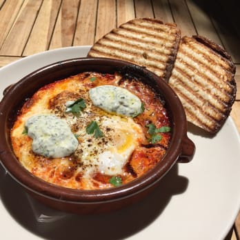 Behind The Bookstore - Shakshouka - Coffee & Tea Near Me - Edgartown, Massachusetts