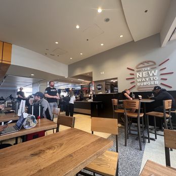 Smashburger - 9/28/26 - Burgers Near Me - Dallas, Texas Smashburger - 9/28/26 - Burgers Near Me - Dallas, Texas