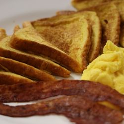 Shellie's Country Cafe - "Holy Cow!" French Toast Plate