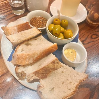 Bothy Restaurant - Appetizers: bread and olives - Nightlife Near Me - Glasgow, GLG Bothy Restaurant - Appetizers: bread and olives - Nightlife Near Me - Glasgow, GLG