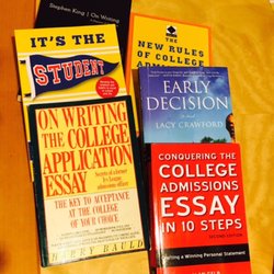 Mr. College Advisor - "Early Decision" is an interesting novel that somehow manages to teach the readers the process of writing the college essay.