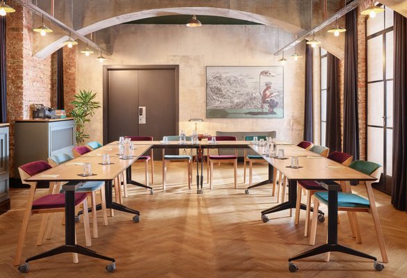 Max Brown Hotel 7th District by null