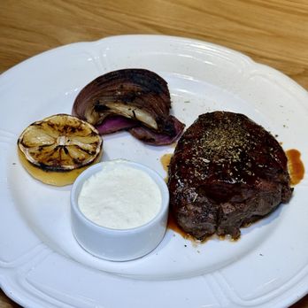 Alta Via Market Square - Filet Mignon Fiorentina 8oz - Italian Near Me - Pittsburgh, Pennsylvania Alta Via Market Square - Filet Mignon Fiorentina 8oz - Italian Near Me - Pittsburgh, Pennsylvania