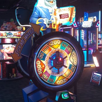 Dave & Buster's Rosemont - Spin the wheel! - Arcades Near Me - Rosemont, Illinois