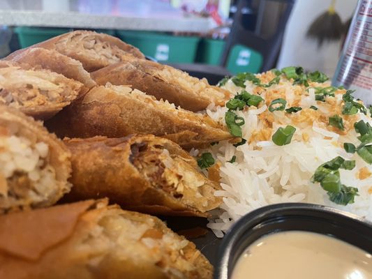 Lia’s Lumpia by null