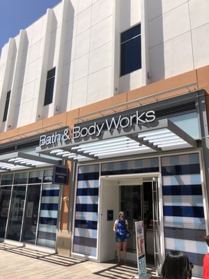 BATH & BODY WORKS - Updated May 2025 - 68 Photos & 41 Reviews - 2025 Festival Plaza Dr, Las ...
