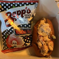 Nelson's Meat + Fish - Lobster roll