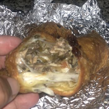 Jay's Backyard BBQ - Inside the Obama egg rolls - Barbeque Near Me - Chicago, Illinois